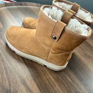 UGG Tan Ankle Boots with Cream Lining